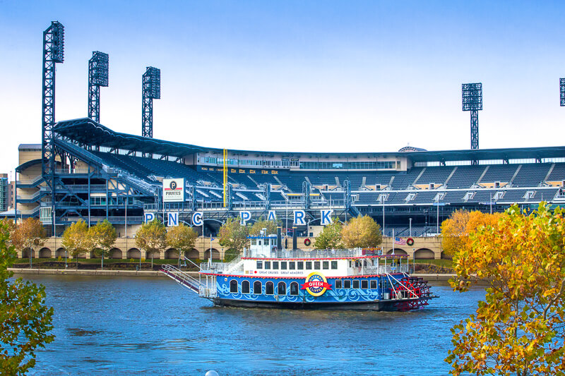 Paddlewheel riverboat on the Allegheny River in front of PNC Park - Photo credit: iStockphotos/Holcy